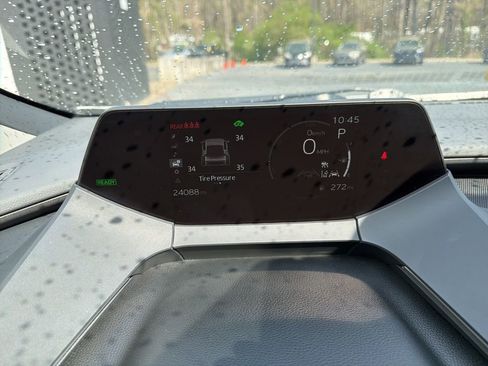 Used 2023 Toyota Prius XLE FWD image 48