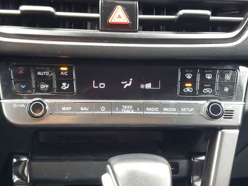 Used 2024 Kia Seltos SX image 29