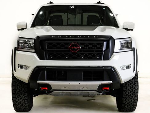 Used 2022 Nissan Frontier PRO-4X w/ Pro-4X Premium Package image 2