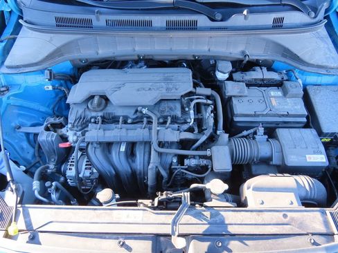 Used 2023 Hyundai Kona SE w/ Cargo Package image 13