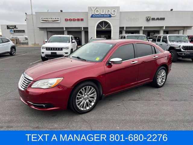 Used 2013 Chrysler 200 Limited FWD image 1