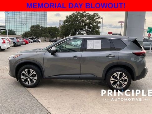 Used 2021 Nissan Rogue SV FWD image 5