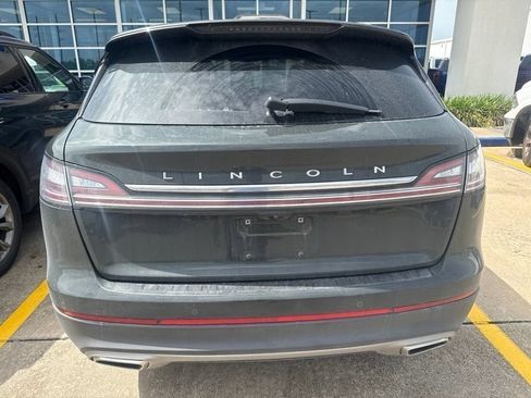 Used 2022 Lincoln Nautilus Reserve w/ Luxury Package FWD image 4