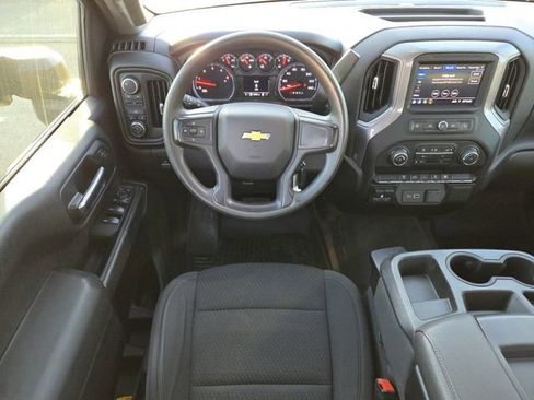 Used 2022 Chevrolet Silverado 2500 Custom w/ Custom Value Package image 26