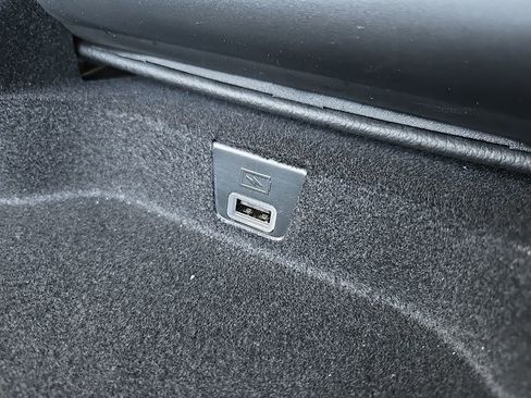 Used 2025 RAM 1500 Laramie w/ Sport Appearance Package AWD/4WD image 77