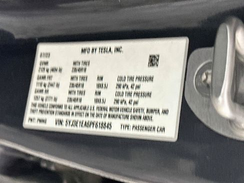 Used 2023 Tesla Model 3 Standard Range RWD image 12