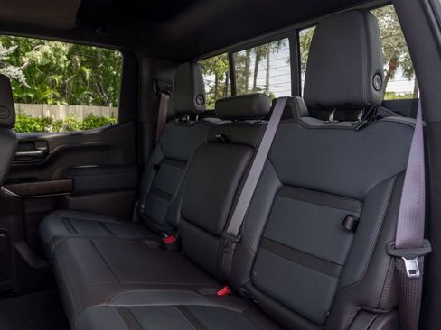 Used 2021 GMC Sierra 1500 Denali w/ Denali Premium Package image 23