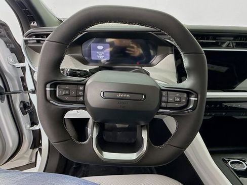 New 2026 Jeep Cherokee Limited image 11