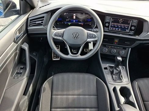 Used 2023 Volkswagen Jetta Sport image 11