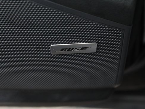 Used 2022 Porsche Cayenne Platinum Edition image 12