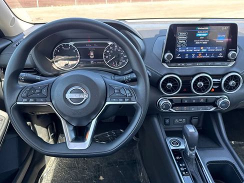 Used 2025 Nissan Sentra SV FWD image 14