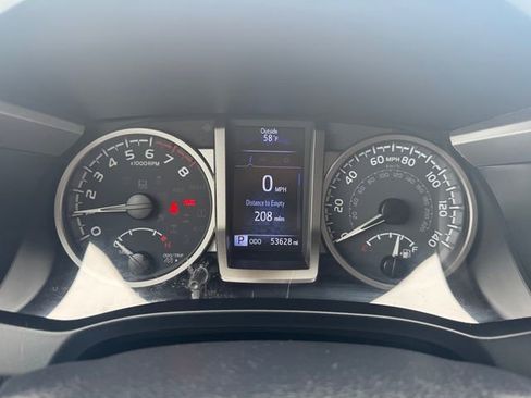 Certified 2020 Toyota Tacoma SR5 image 14