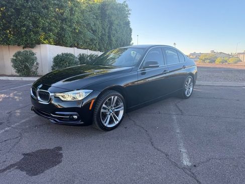 Used 2018 BMW 330i Sedan w/ Convenience Package image 4