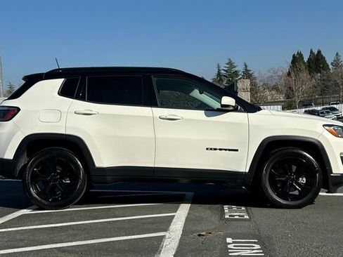 Used 2019 Jeep Compass Altitude image 3