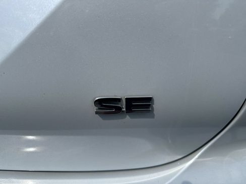 Used 2024 Mitsubishi Outlander SE FWD image 27