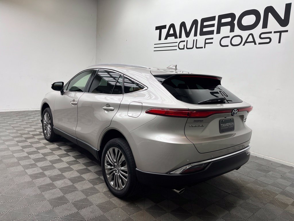 Used 2022 Toyota Venza Limited AWD/4WD image 8