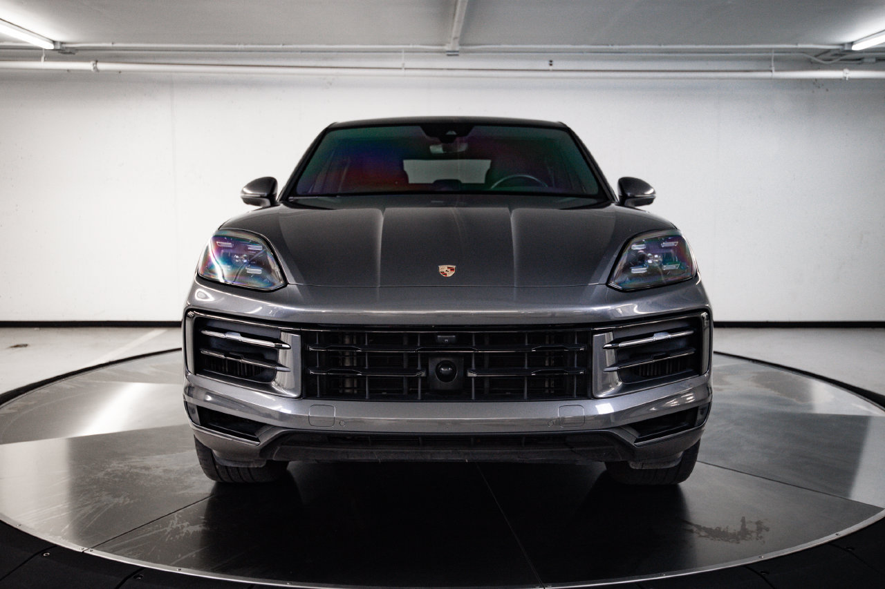 Certified 2024 Porsche Cayenne Coupe AWD/4WD image 10