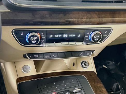 Used 2019 Audi Q5 2.0T Premium w/ Convenience Package AWD/4WD image 15