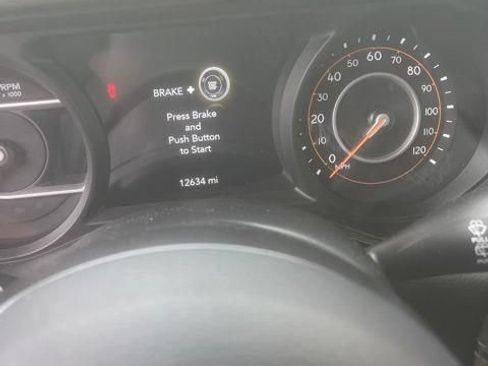 Used 2025 Jeep Wrangler Unlimited Rubicon w/ Safety Group AWD/4WD image 16