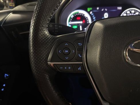 Used 2022 Toyota Avalon XSE image 16