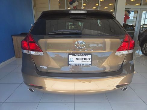 Used 2011 Toyota Venza w/ Premium Pkg #2 FWD image 7