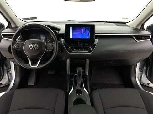 Used 2023 Toyota Corolla Cross LE w/ Moonroof Package AWD/4WD image 20