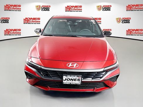 Certified 2025 Hyundai Elantra Sport image 11