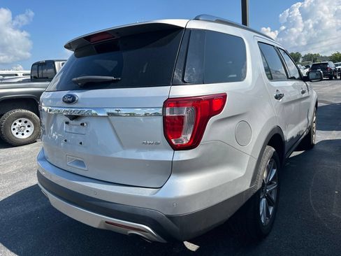Used 2017 Ford Explorer Limited AWD/4WD image 3