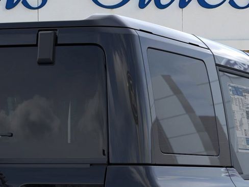 New 2025 Ford Bronco Badlands image 25