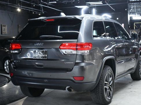 Used 2019 Jeep Grand Cherokee Laredo w/ 18" Wheel & 8.4" Radio Group image 9