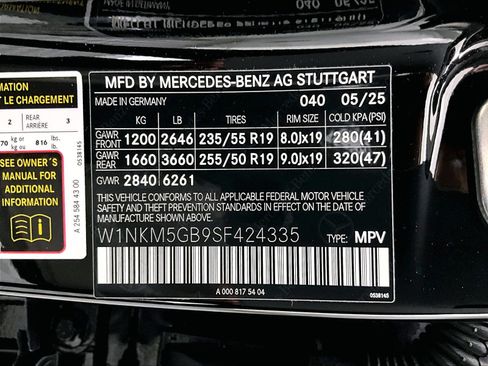 Certified 2025 Mercedes-Benz GLC 350e 4MATIC image 33