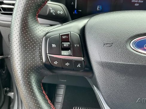Used 2025 Ford Escape ST-Line Select AWD/4WD image 23