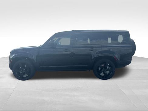 New 2026 Land Rover Defender 130 X-Dynamic SE AWD/4WD image 2