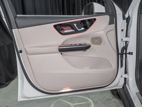 Certified 2026 Mercedes-Benz GLC 300 image 10
