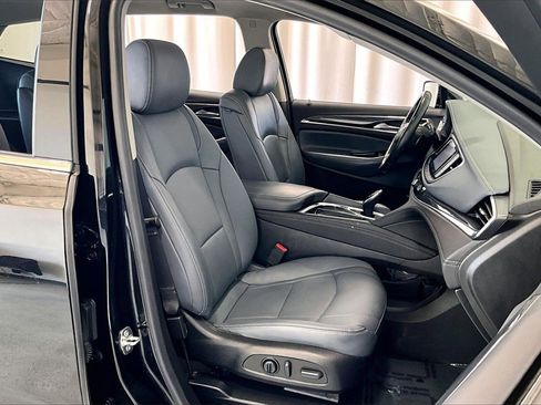 Used 2021 Buick Enclave Essence w/ Sound and Sites Package image 6