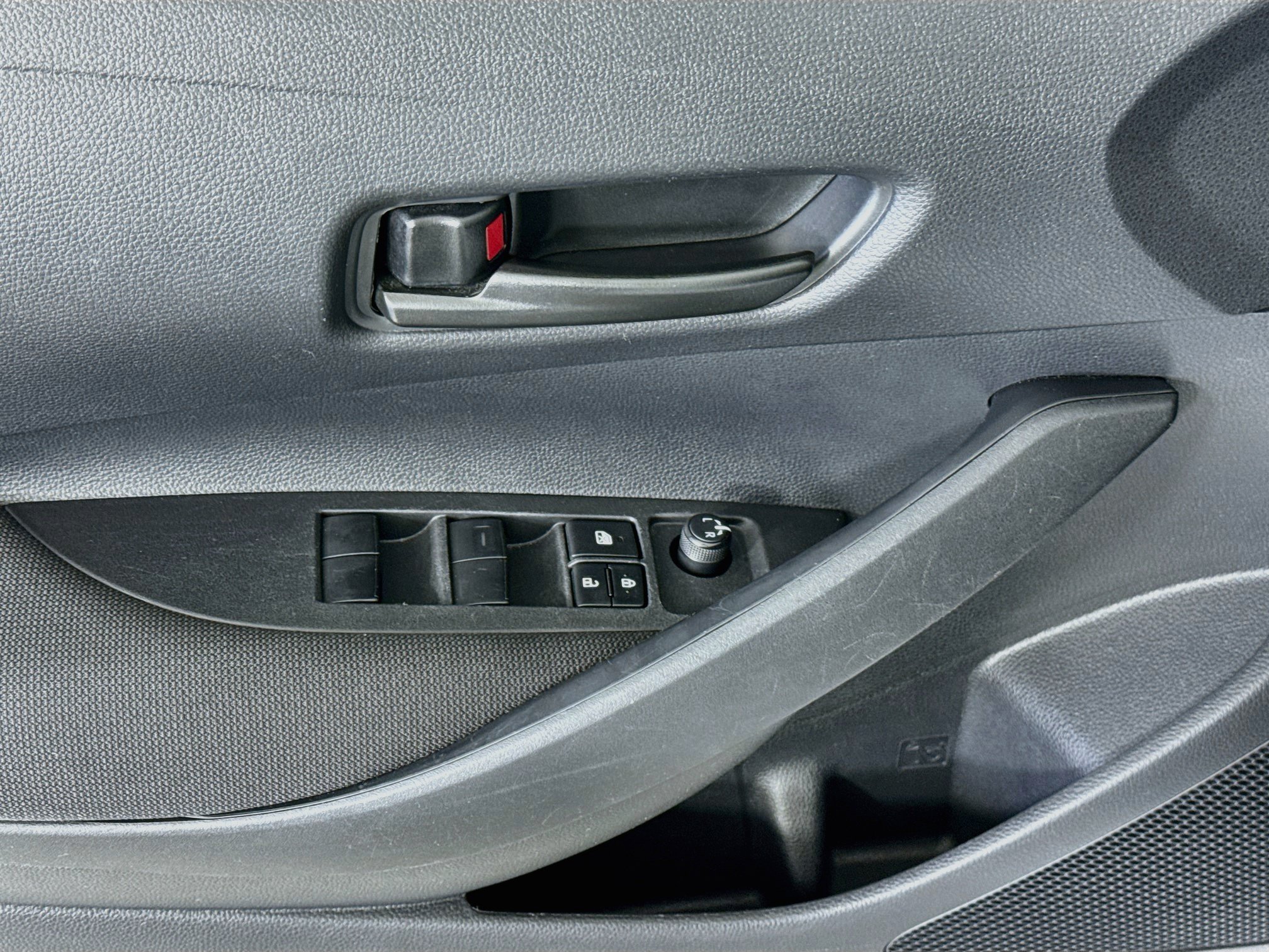 Certified 2025 Toyota Corolla LE FWD image 17