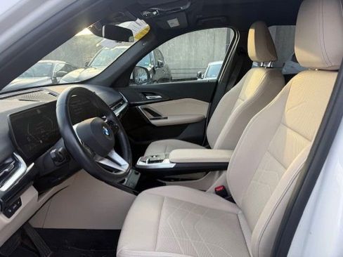 Certified 2023 BMW X1 xDrive28i w/ Convenience Package image 3