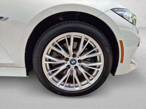 Used 2023 BMW 330e xDrive w/ Premium Package AWD/4WD image 25