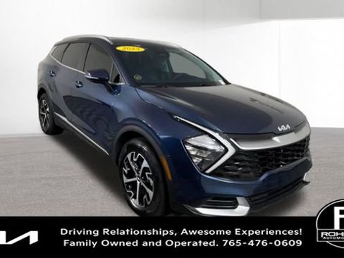 Used 2023 Kia Sportage EX image 2