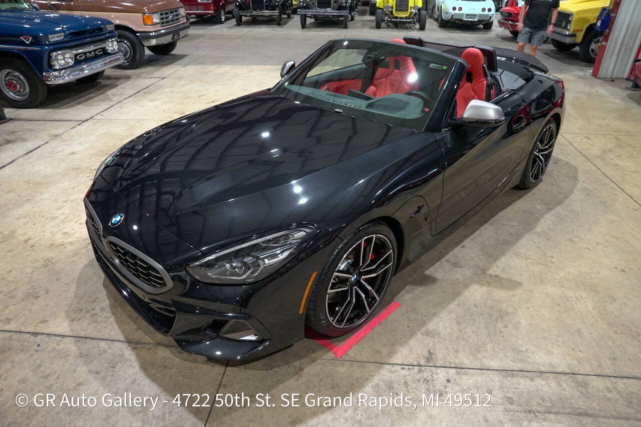Used 2024 BMW Z4 M40i w/ Premium Package RWD image 15