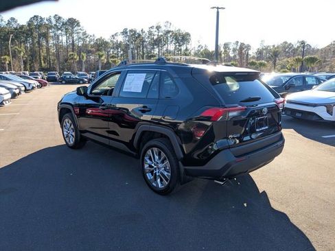 Used 2024 Toyota RAV4 XLE Premium image 5