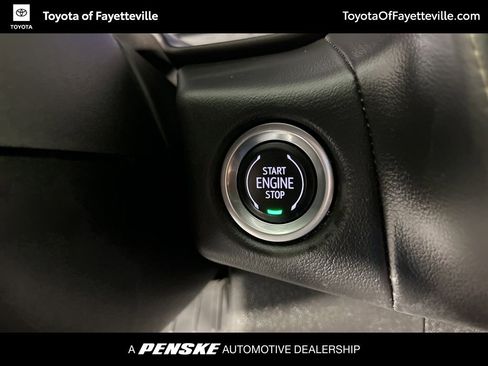 Used 2023 GMC Yukon SLT image 35