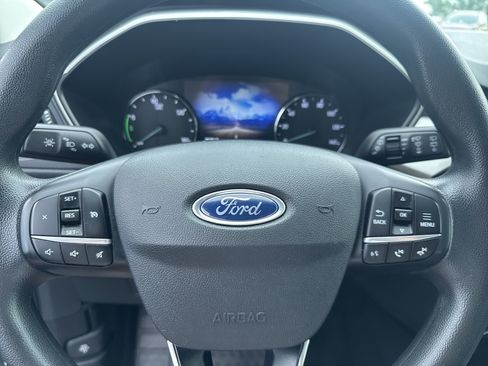 Used 2021 Ford Escape SE FWD image 22