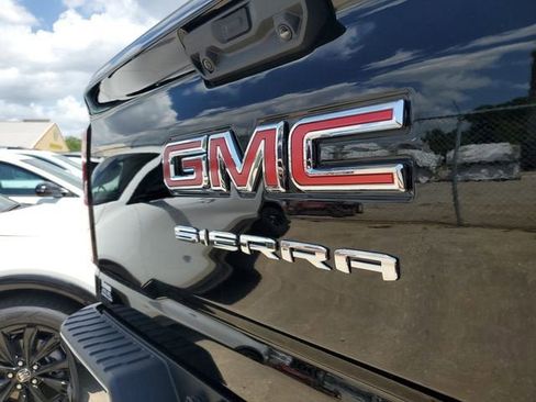 New 2026 GMC Sierra 2500 SLT w/ SLT Convenience Package AWD/4WD image 7
