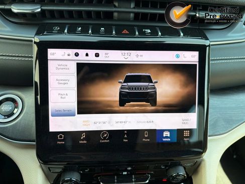 Certified 2023 Jeep Grand Cherokee Limited w/ Black Appearance Package AWD/4WD image 84