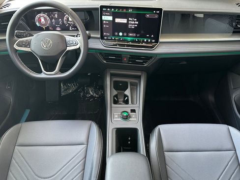 New 2026 Volkswagen Tiguan SE AWD/4WD image 11