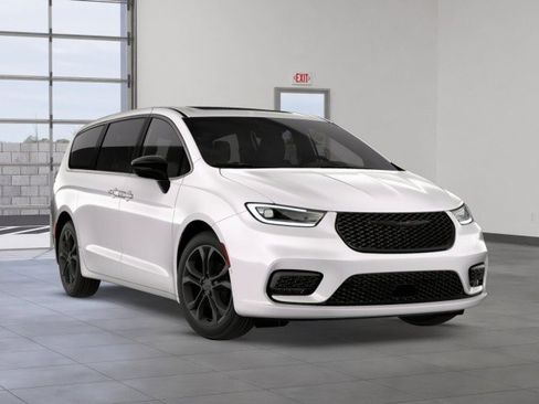 New 2026 Chrysler Pacifica Select image 8