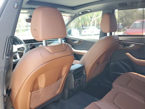 Certified 2025 Audi Q8 Premium Plus w/ Premium Plus Package AWD/4WD image 16