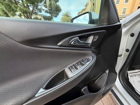 Used 2020 Chevrolet Malibu LT FWD image 29