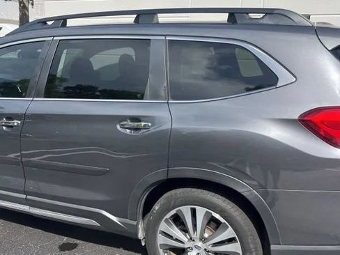 Used 2022 Subaru Ascent Touring AWD/4WD image 4